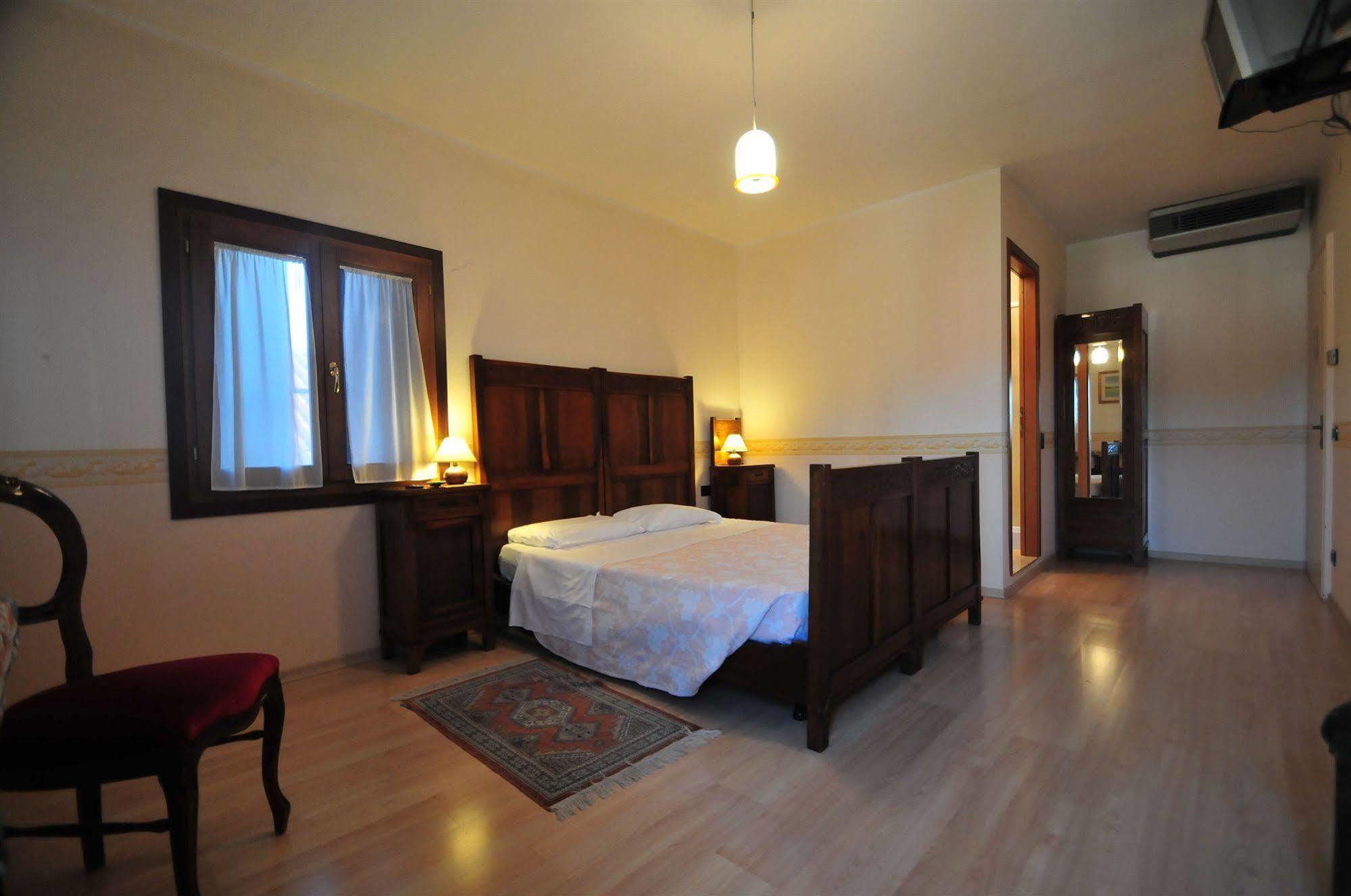 Locanda Sant'Anna Hotel Венеция Экстерьер фото