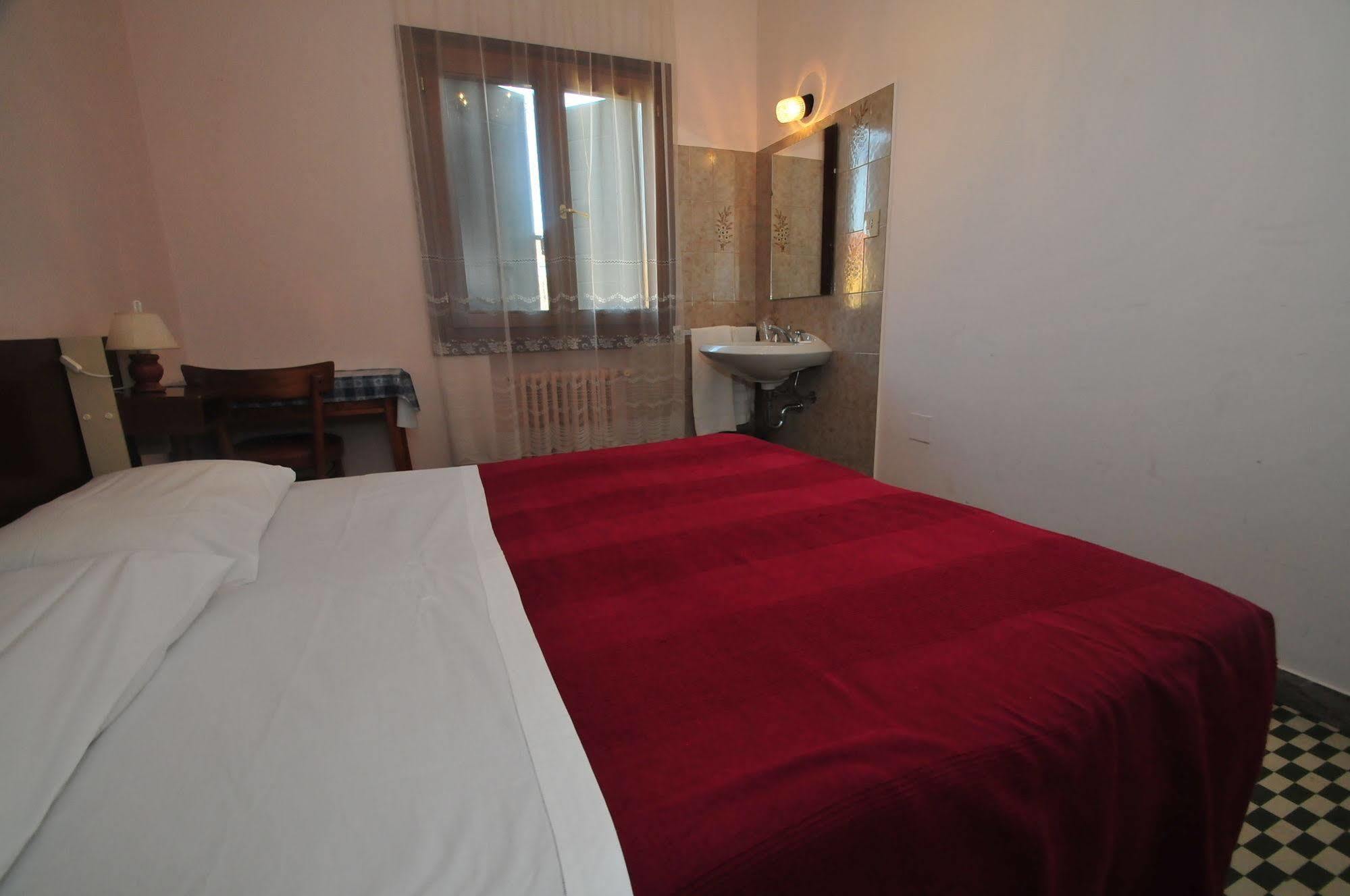 Locanda Sant'Anna Hotel Венеция Экстерьер фото