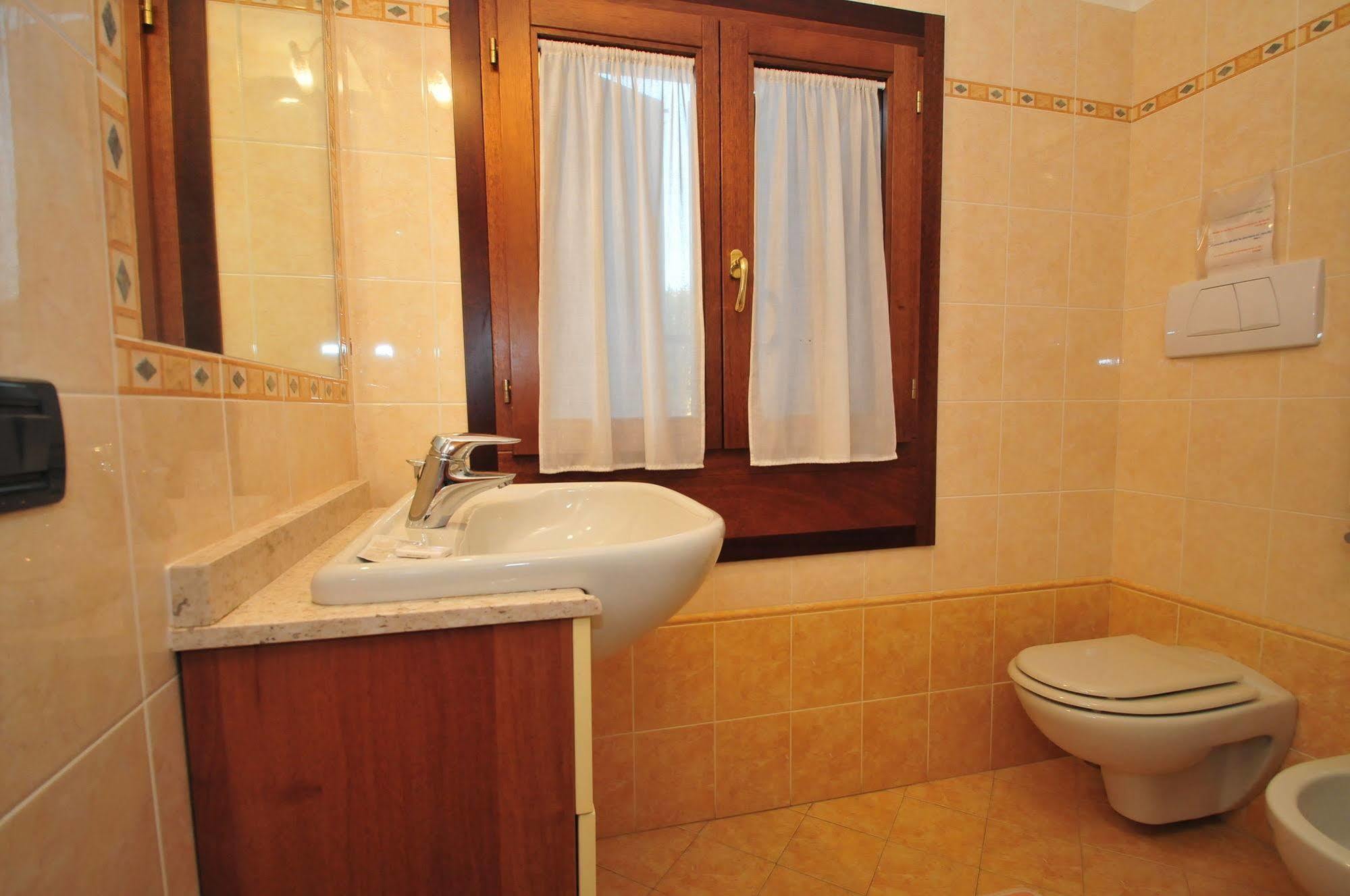 Locanda Sant'Anna Hotel Венеция Экстерьер фото